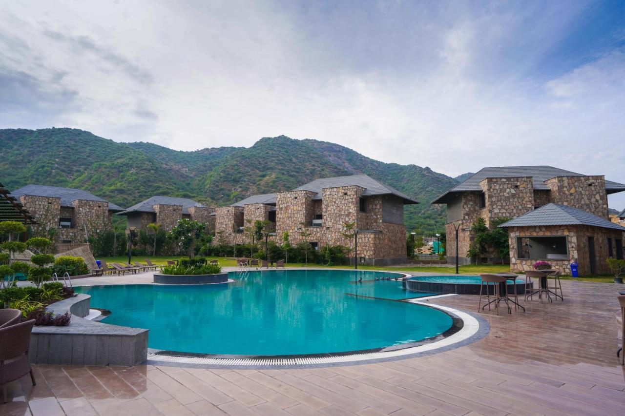 Pushkara Resort And Spa ภายนอก รูปภาพ