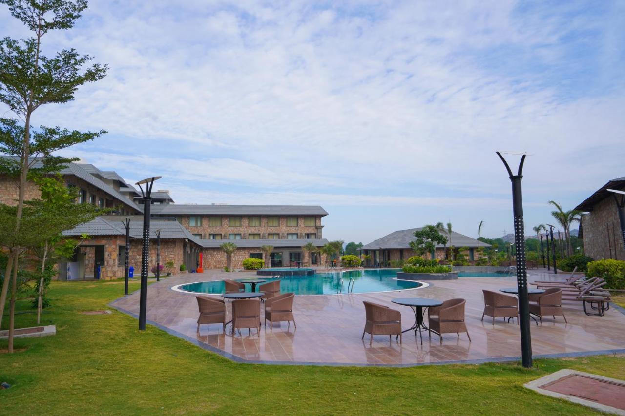 Pushkara Resort And Spa ภายนอก รูปภาพ