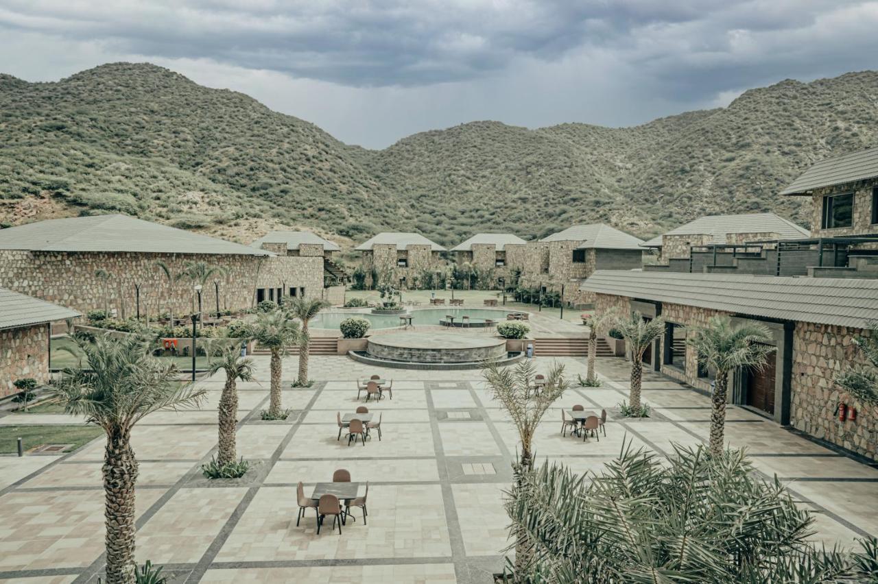 Pushkara Resort And Spa ภายนอก รูปภาพ