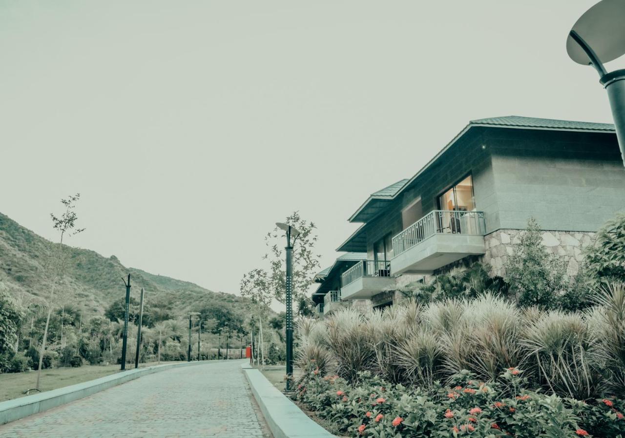 Pushkara Resort And Spa ภายนอก รูปภาพ