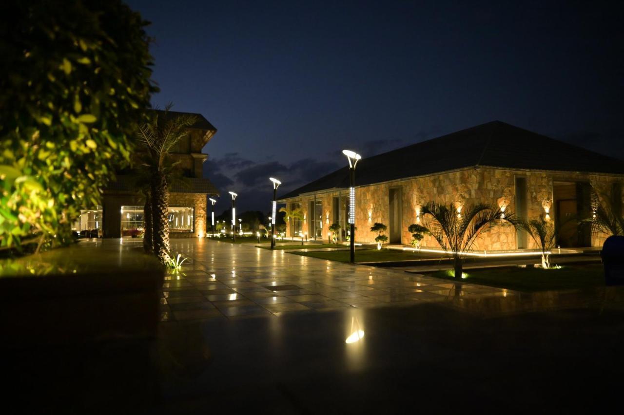 Pushkara Resort And Spa ภายนอก รูปภาพ